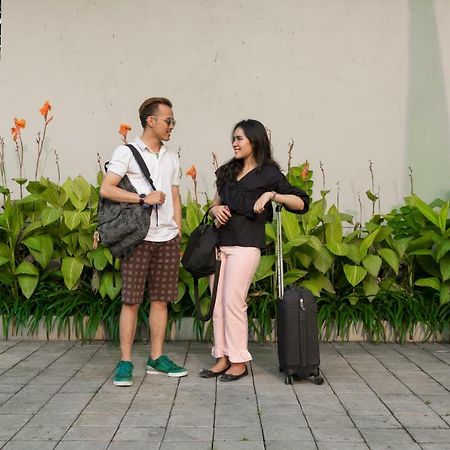 Reddoorz Plus Near Palembang Indah Mall Kültér fotó