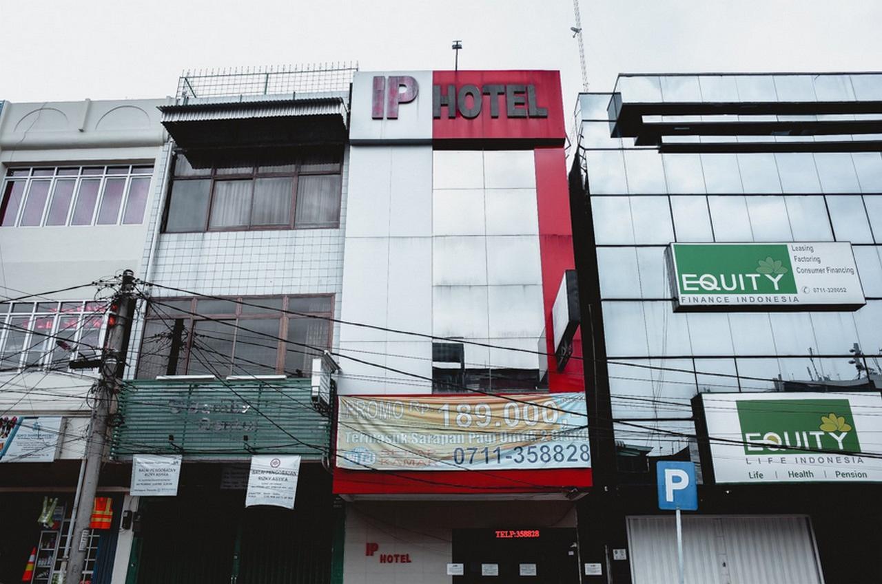 Reddoorz Plus Near Palembang Indah Mall Kültér fotó