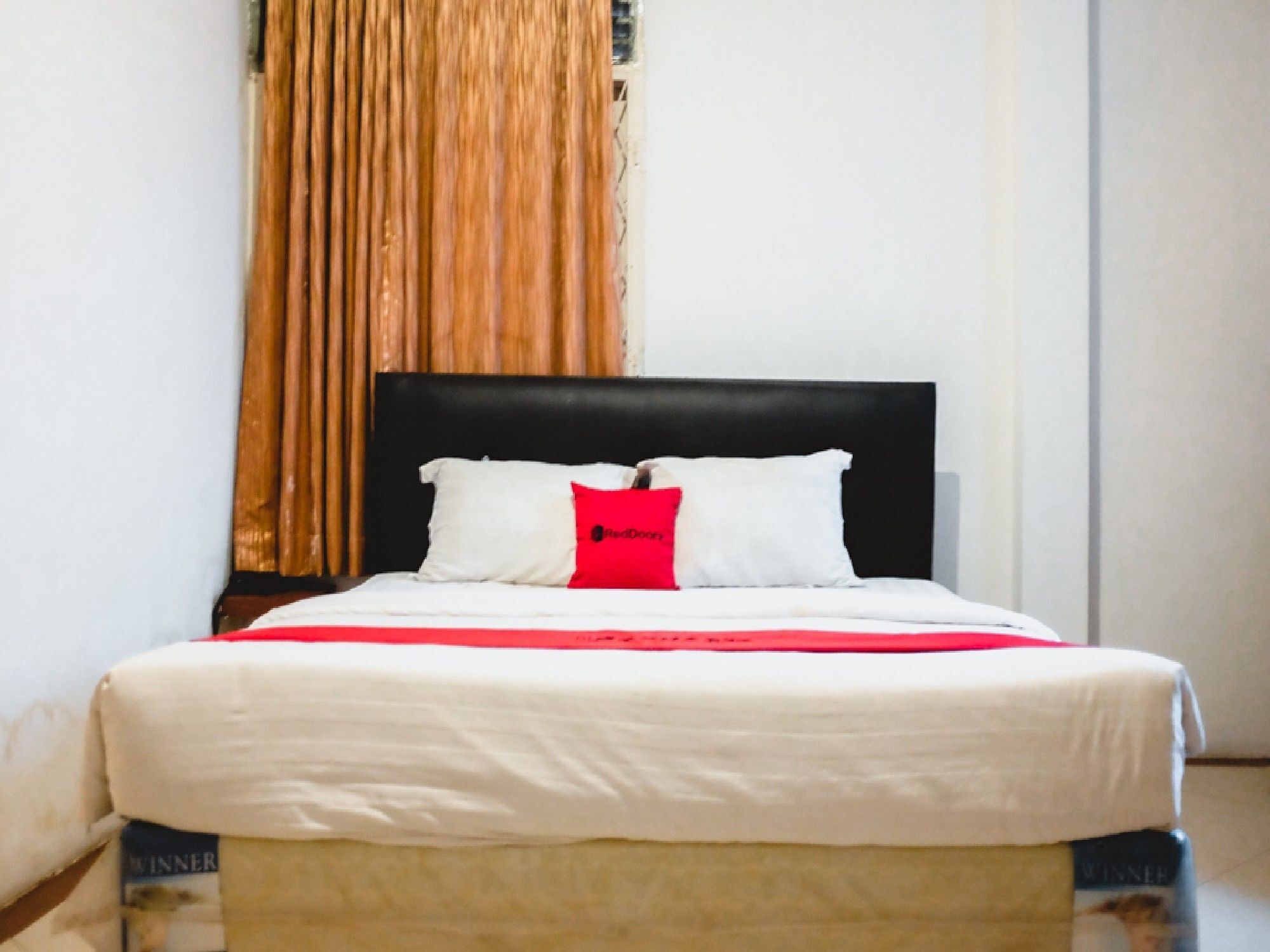 Reddoorz Plus Near Palembang Indah Mall Kültér fotó